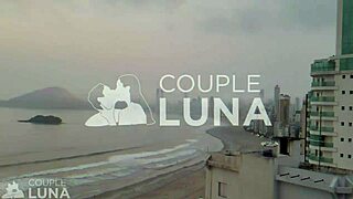 Casada Safadinha Chupando Pau Grande na Varanda. Dando Gostoso Bucetinha in Public Balneário Camboriú