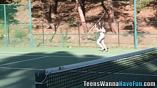 man, i love watching this amateur les munch on teen pussy