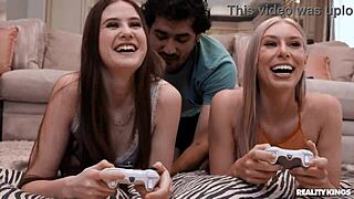 i can't believe my gamer roomie cucked my lesbian gf