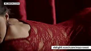 art of detail - artistic depiction of teen beauty