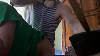 ugh, got distracted from sex by a damn phone call