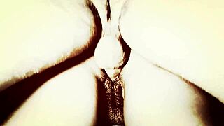 pagando boquete e tomando no cu em cena de época