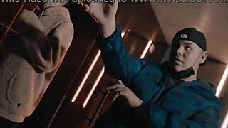 Um mano da gang é fodido pelo seu melhor amigo