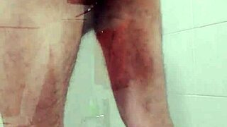 In Doccia with Hot Amateur Gay Action