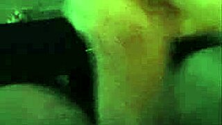 Damn! Lucky stranger scores nudes from amateur model Joyliii, add her now