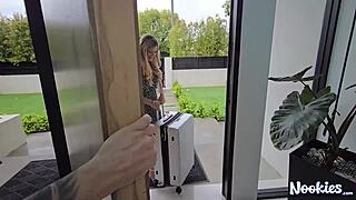 I only fuck hot milfs, and ellie tay just stopped by my crib for some hardcore pov action