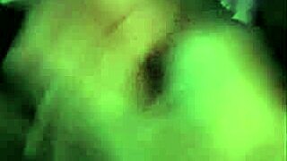 Damn! Lucky stranger scores nudes from amateur model Joyliii, add her now