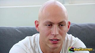 The casting agent spotted the gay bodybuilder and took his hard cock for a wild ride during the interview