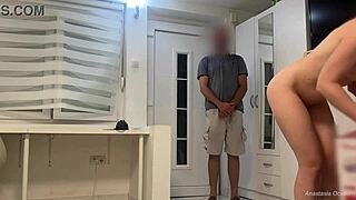 I met delivery guy naked, he stayed for more.