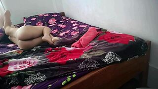 Homemade Sex with Girlfriend Feels So Good Inside Her Pussy.