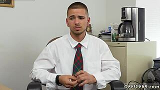 Old gay man fucks that intern from tech in detailed sex photos gallery