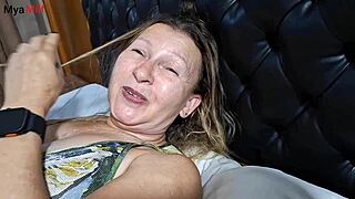 दामाद ने सास को साओ पाउलो कार्निवल में वाइल्ड थ्रीसम में चोदा