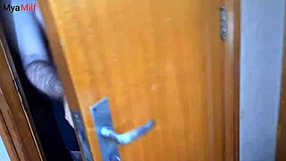 दामाद ने सास को साओ पाउलो कार्निवल में वाइल्ड थ्रीसम में चोदा