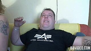 German milf in bisexual threesome 😏