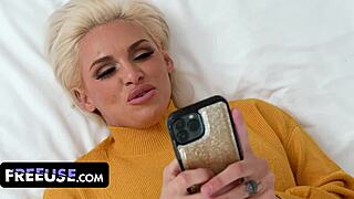 hot and soon-to-be divorced milf, um, ready to be freeused by everyone invited