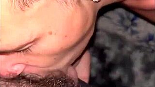 O Preto do Pau Grande Fills My Pussy in Tent