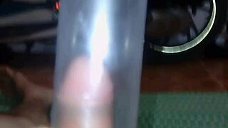 small cock but loves to bang hard, wanna see how it works out for me?