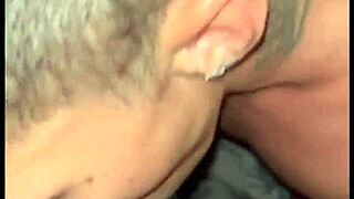 O Preto do Pau Grande Fills My Pussy in Tent