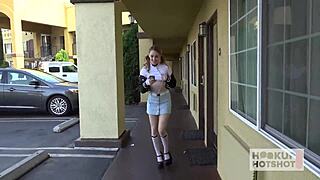 देखो कालर वाली रंडी विक्टोरिया ग्रेसेन बिना कंडोम मॉन्स्टर लंड पर गरम होकर राइड कर रही!