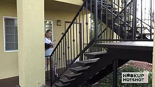 देखो कालर वाली रंडी विक्टोरिया ग्रेसेन बिना कंडोम मॉन्स्टर लंड पर गरम होकर राइड कर रही!