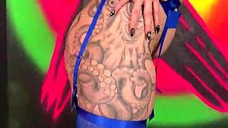 Curvy beauty flaunts sexy body and big tits