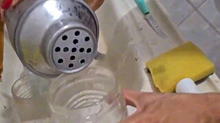 I went to make caipirinha and ended up banging the boss. Latina milf got wild at the party.