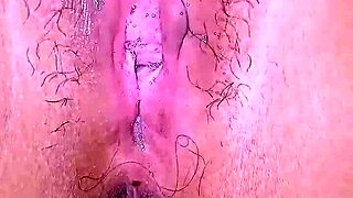 my coworker showed me how to use dildo for quick cum