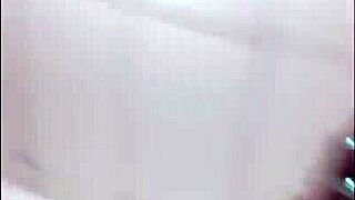 im very horny because i didnt have classes today and my boyfriend is coming to fuck me tonight