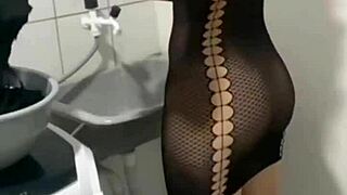 I hired this maid in that dress