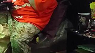 My stepmom acting like she aint looking at the dick