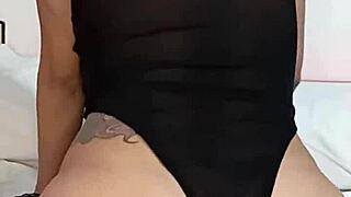 big ass colombian shakes her ass while masturbating and squirting for you