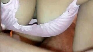 Indian Step Mom Gives Son Epic Handjob to Cum. Milf Masters Touch in Sri Lankan Style.