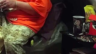 My stepmom acting like she aint looking at the dick