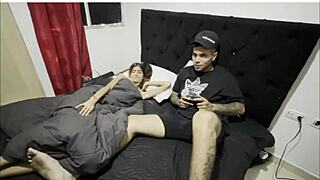 I wake up and my horny hermanastra craves my load from morning, full story.