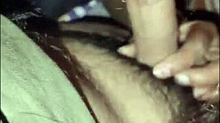 घर पर अकेले पहली बार अपनी चubby सौतेली माँ को बांग करना