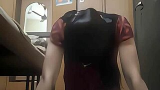 hey, desi queen, show us that creampie boob workout