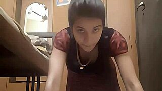 hey, desi queen, show us that creampie boob workout