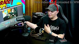 Wow, Ruan loves the plug in Psy Lunar's ass!