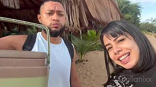 damn! turista hooks up with native island girl and cums on her ass!