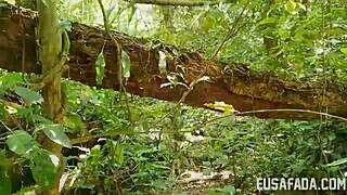 Na Cachu Outdoor Oral Natural Tits