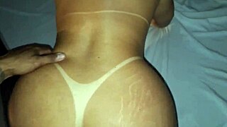 dei pro meu personal gostoso no pelo e fiquei toda melada pra esse personal gostoso