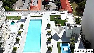 सारा जे के साथ जीभ का मस्त खेल, क्लोज-अप में धमाल