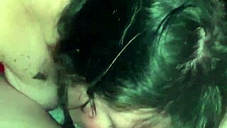 BBW Feels Intense Pleasure in Homemade Blow Job