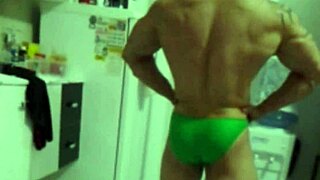 vloog shows off fitness prep in steamy session