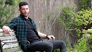 पेटाइट 18+ क्यूटी अजनबी को चूसती और चोदती है हॉट क्लिप में