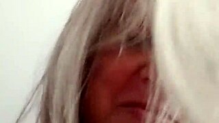 Hey, this mature woman is giving a hot massage with some masturbation fun