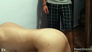 i'm a couple with emo amateurs and a friend watching us