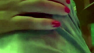 Belinha orgasms in public workout!