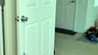 i love that pink milf lips on my cock- mega maiden