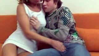 horny mom chats online 😏